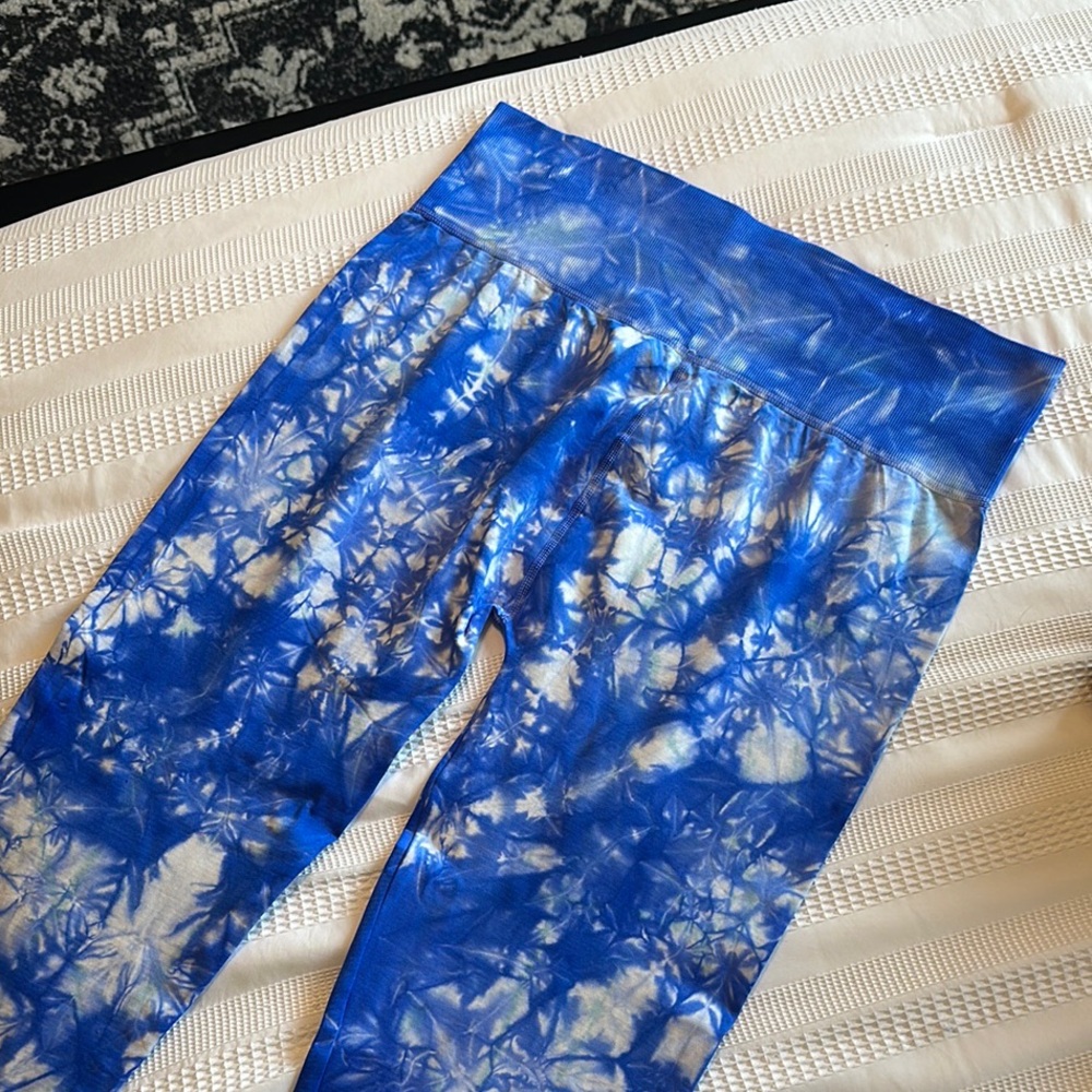 Blue Tie-Dye Leggings
